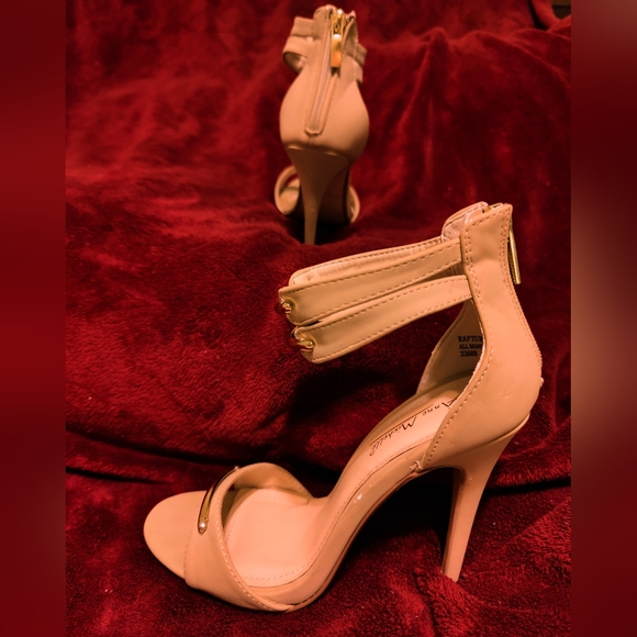 Anne Michelle Rapture-54 Sz 7 Women's Stiletto Heel Sandal Shoes Tan - Picture 2 of 12